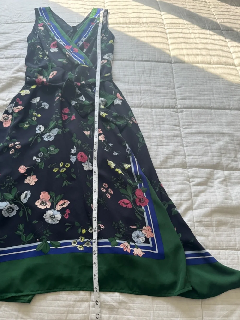 Ann Taylor flowy floral midi dress with tie waist, size 0 - Picture 9 of 11